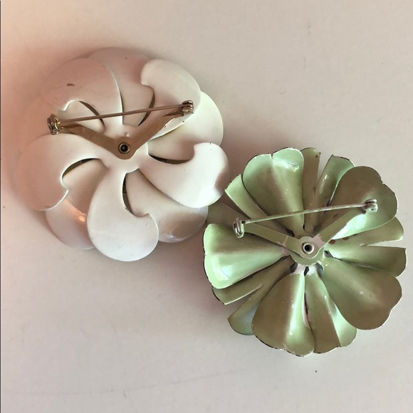 Vintage brooch bundle - Picture 4 of 5